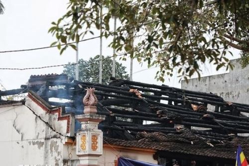 Cháy chùa vẽ, công trình 300 năm tuổi ở Bắc Giang