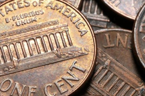 Ông Trump ra lệnh ngừng đúc đồng xu một cent để cắt giảm chi phí