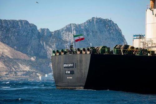Mỹ trừng phạt mạng lưới dầu mỏ Iran vận chuyển sang Trung Quốc