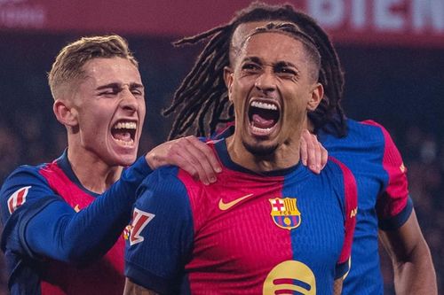 Barca lập kỳ tích 82 năm, Hansi Flick nói lời tự hào