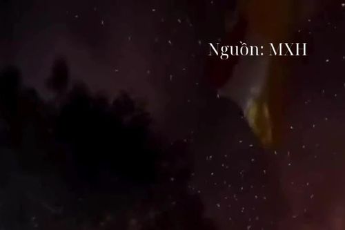 Video Chùa Vẽ hàng trăm năm tuổi ở Bắc Giang cháy rụi trong đêm
