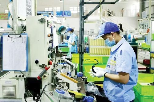 FDI vào Việt Nam năm 2024: Tăng trưởng ổn định và dấu ấn từ các nhà đầu tư