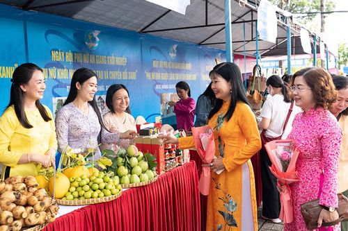 Hỗ trợ phụ nữ khởi nghiệp