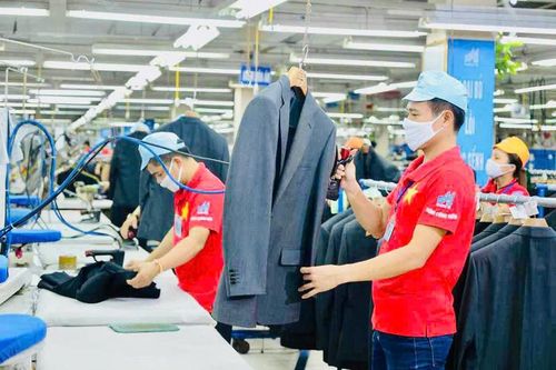 Quy định về làm thêm giờ trong năm 2025