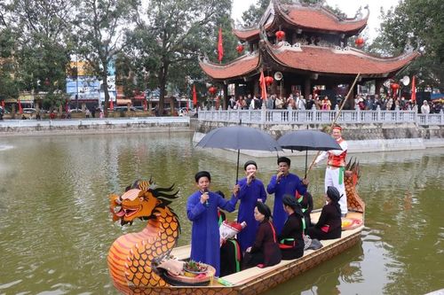 Náo nức trẩy hội vùng Lim