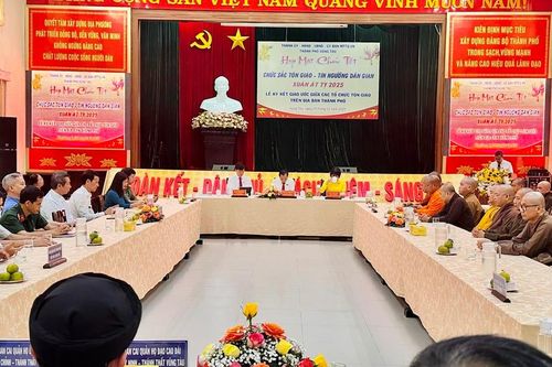 BR-VT: Họp mặt chức sắc các tôn giáo đầu Xuân Ất Tỵ