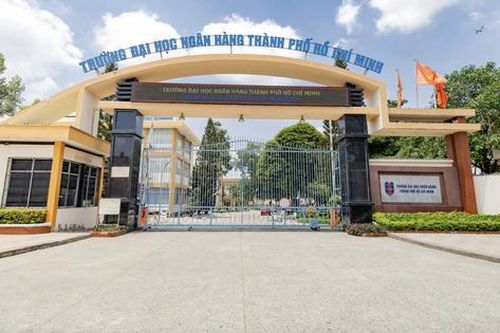 Trường Đại học Ngân hàng Thành phố Hồ Chí Minh thu học phí sai quy định