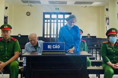 Giọt nước mắt người cha già