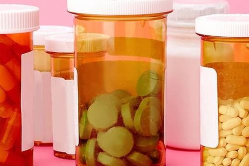 Mùa cúm nên có những loại thuốc cơ bản nào trong tủ thuốc gia đình?
