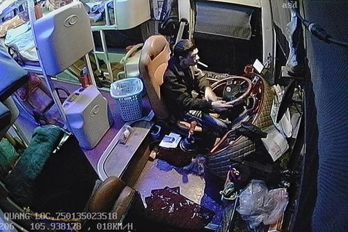 Nam thanh niên trộm ô tô 45 chỗ dù chưa biết lái