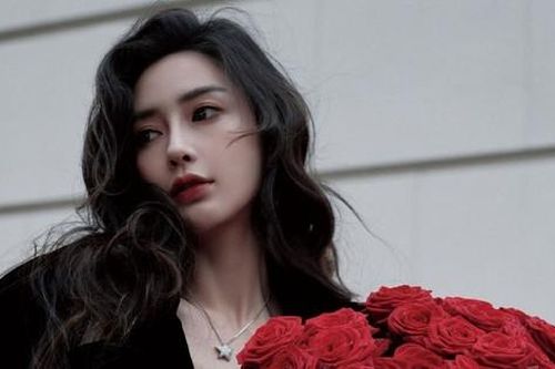 Tình thế 'báo động đỏ' của Angelababy: Trở lại liên tiếp nhưng nhạt đều