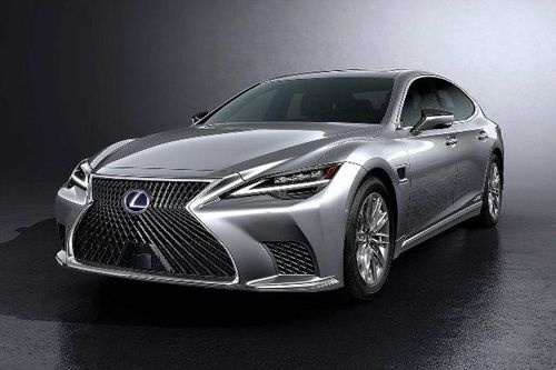 Xe sang Lexus gặp lỗi về đèn