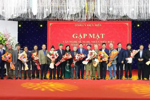Điện Biên gặp mặt văn nghệ sĩ, nghệ nhân tiêu biểu