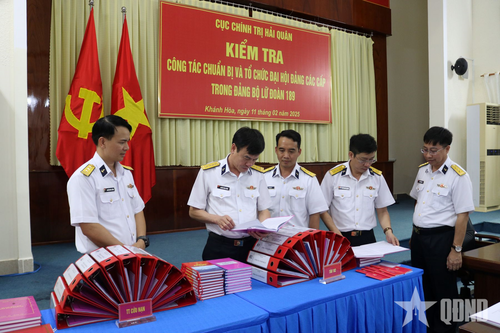 Cục Chính trị Hải quân kiểm tra công tác chuẩn bị Đại hội Đảng tại Lữ đoàn Tàu ngầm 189