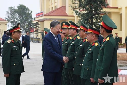 Tổng Bí thư Tô Lâm thăm và làm việc tại Lữ đoàn tên lửa 490