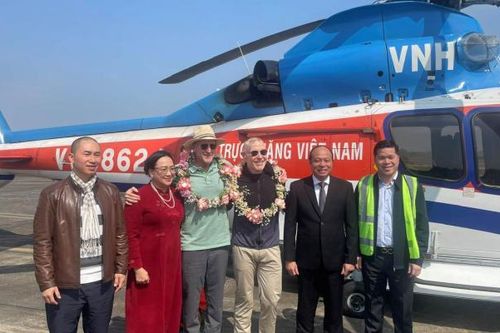 Hai triệu phú thế giới đi trực thăng đến Quảng Ninh du lịch