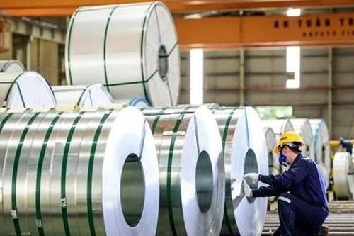 Nhôm, thép Việt Nam ảnh hưởng gì khi ông Trump áp thuế 25%?