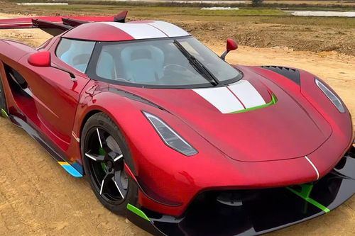 Kỹ sư Việt Nam chế tạo bản sao siêu xe Koenigsegg Jesko khiến thế giới thán phục