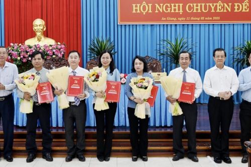 Ban Bí thư chỉ định 2 nhân sự tham gia Ban Chấp hành Đảng bộ tỉnh An Giang