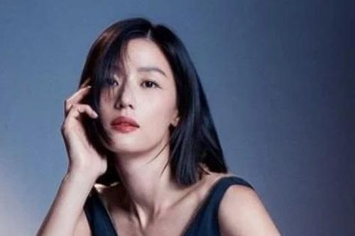 Một nữ diễn viên nổi tiếng bị điều tra thuế