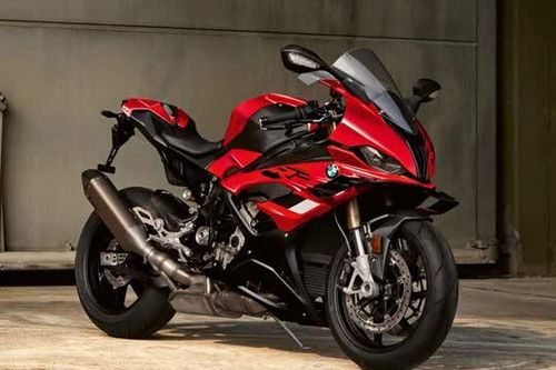 Bảng giá xe máy BMW tháng 2/2025: Giảm giá 120 triệu đồng