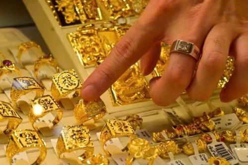 Vàng thế giới 11/2: Vọt lên 90,6 triệu đồng/lượng giữa chiến tranh thuế quan