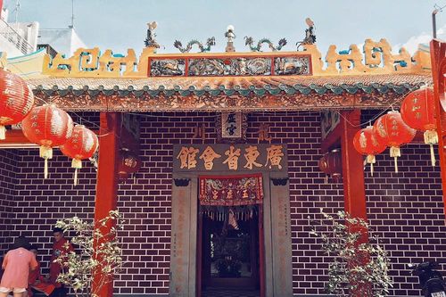 Đừng để lễ chùa đầu năm thành mê tín
