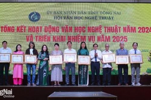 Văn nghệ sĩ Đồng Nai sáng tạo thêm nhiều tác phẩm làm cho cuộc sống tốt đẹp, nhân văn hơn