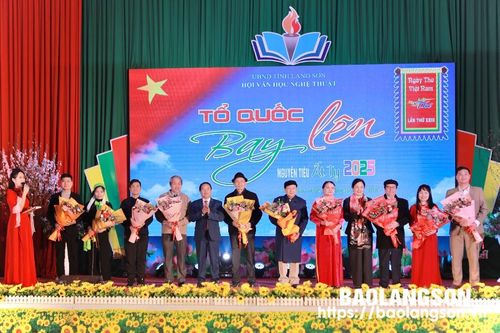 Ngày thơ Việt Nam lần thứ XXIII: Tổ quốc bay lên