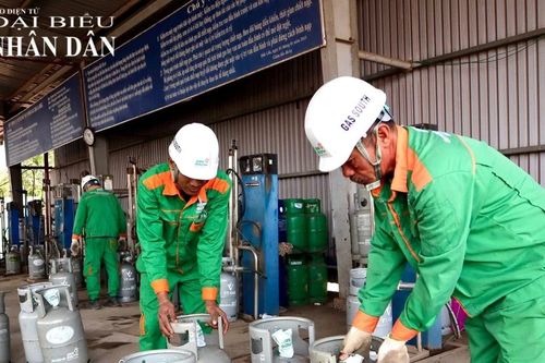 Sôi nổi khí thế lao động, sản xuất đầu năm ở các doanh nghiệp