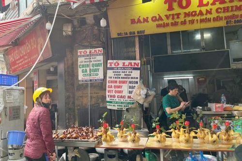 Thị trường rằm tháng Giêng: Không có hiện tượng 'chặt chém' về giá