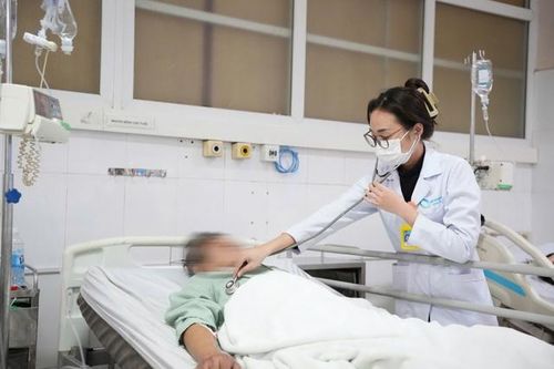 Người đàn ông 34 tuổi nguy kịch vì bão giáp trạng, xuất hiện biểu hiện mà nhiều người Việt thường hay bỏ qua