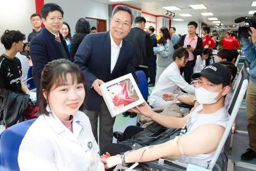 Lễ hội đặc biệt của tình yêu thương, hy vọng, khắc phục khan hiếm máu sau Tết
