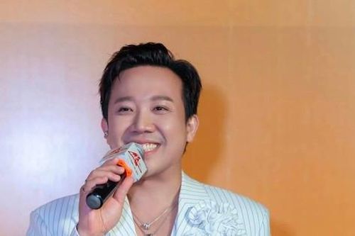 'Bộ Tứ Báo Thủ' chạm mốc 300 tỷ, Trấn Thành thay đổi thái độ sau nhiều tranh cãi
