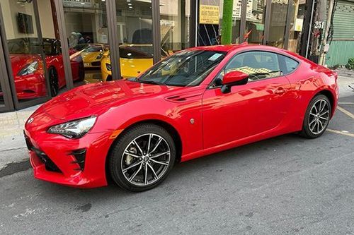 Toyota 86 2017 - chiếc JDM số sàn 'hàng siêu độc' tại Việt Nam