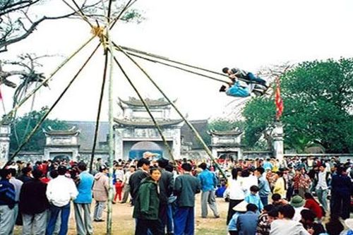 Phát huy trò chơi dân gian hữu ích