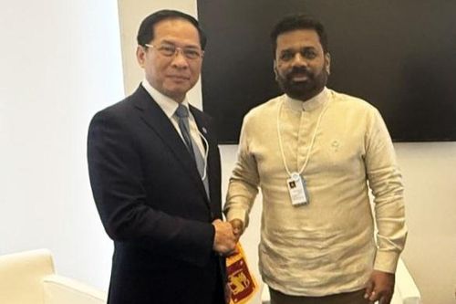 Việt Nam luôn sẵn sàng chia sẻ kinh nghiệm phát triển với Sri Lanka