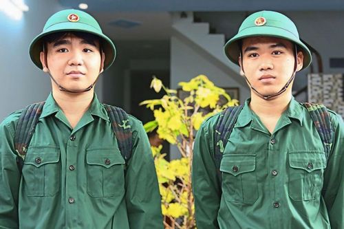 10 cặp song sinh, anh em ruột ở Đồng Nai cùng viết đơn tình nguyện nhập ngũ