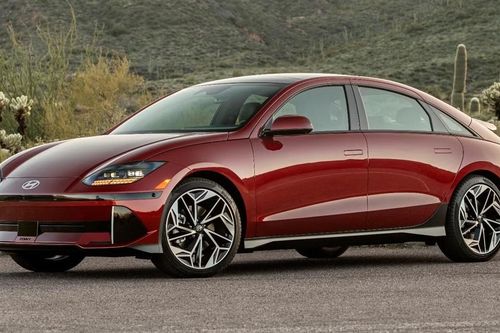 10 mẫu xe điện sạc nhanh nhất bạn có thể mua trong năm 2025