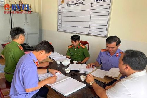 VKSND huyện Kế Sách phối hợp kiểm tra hoạt động xác minh tin báo của Công an cấp xã