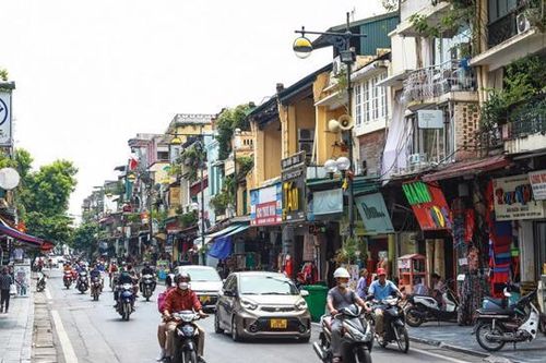 Thí điểm cấm ô tô trên 16 chỗ khu vực phố cổ, hồ Gươm