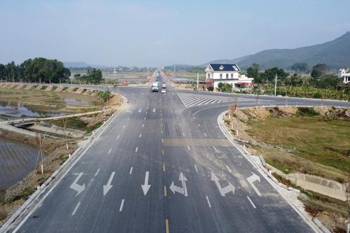 Cận cảnh hai tuyến đường nghìn tỷ vừa thông xe tại Thanh Hóa