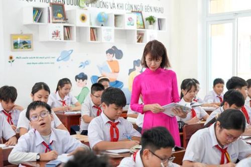 Dự tính sẽ tuyển dụng 7.200 giáo viên phổ thông có trình độ cao đẳng