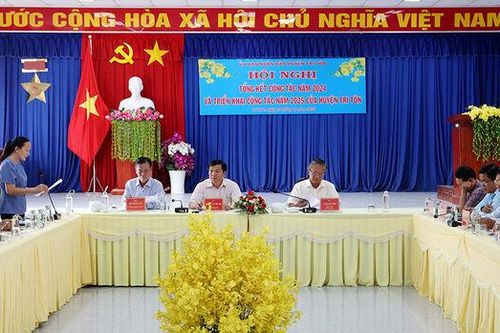 Tri Tôn quyết tâm phát triển kinh tế - xã hội