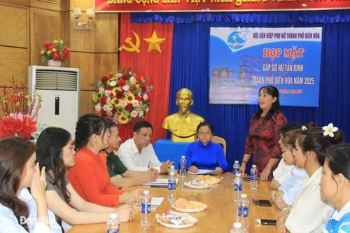 Hội Liên hiệp phụ nữ các cấp tham gia làm tốt chính sách hậu phương quân đội