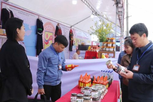Không xảy ra ngộ độc thực phẩm trong quá trình diễn ra Lễ hội đền Thượng