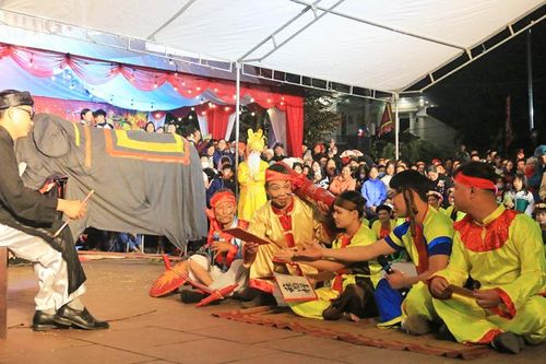 Để các lễ hội diễn ra vui tươi, an toàn, mẫu mực