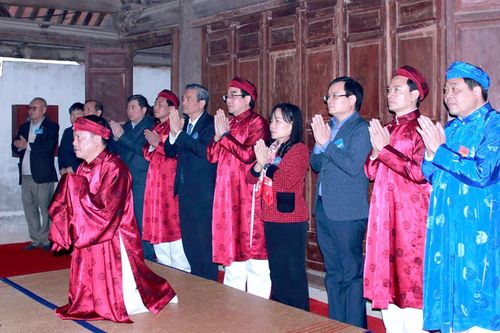 Khai hội Đền Lăng Sương