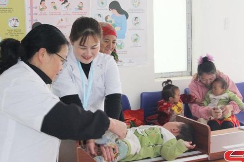 Cải thiện dinh dưỡng cho trẻ em vùng cao