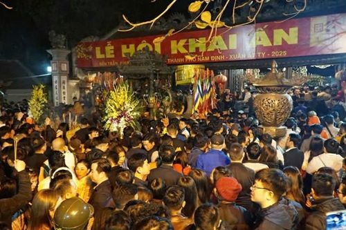 Nam Định: Linh thiêng Lễ hội khai Ấn đền Trần Xuân Ất Tỵ 2025
